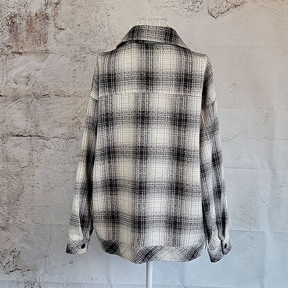 Boston Traders Plaid Black and White Women's  Shirt Jacket Size L - Picture 6 of 10